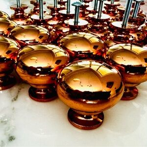 33 RICHELIEU 1 1/4" ROUND COPPER KITCHEN CABINET HARDWARE  KNOBS PULLS  LOT
